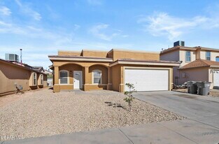 3269 Maple Point Dr in El Paso, TX - Building Photo