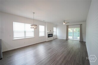 24 Crown Ct in Richmond Hill, GA - Building Photo - Building Photo