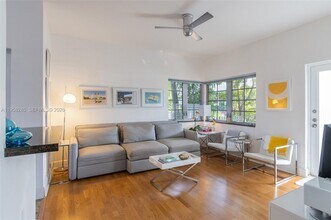 1600 Michigan Ave in Miami Beach, FL - Building Photo - Building Photo