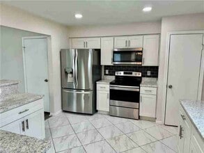 1920 Beethoven Dr in Virginia Beach, VA - Building Photo - Building Photo