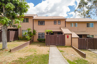 Makakilo Hale II in Kapolei, HI - Foto de edificio - Building Photo