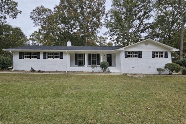 property at 999 Braselton Hwy