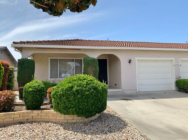 property at 1640 Clearview Dr