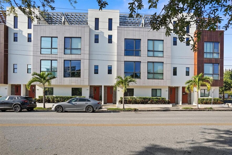 818 2nd Ave N in St. Petersburg, FL - Building Photo