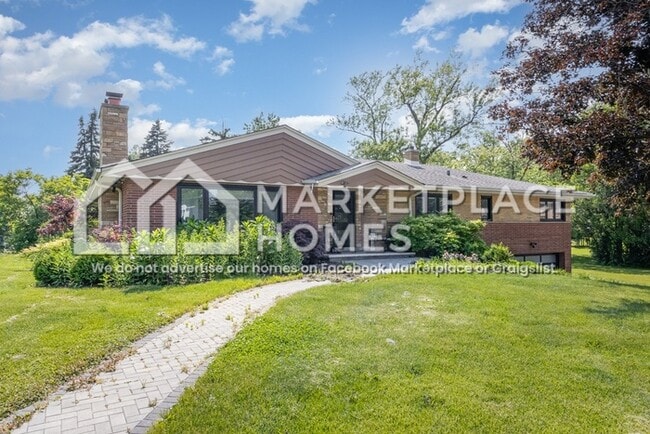 property at 13140 S 86th Ave