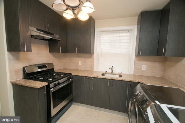 property at 606 Reed St