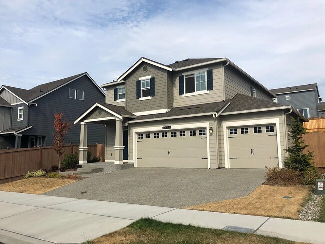 property at 2810 Kacie Ct NE