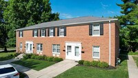 5607 Selby Ct in Worthington, OH - Foto de edificio - Building Photo