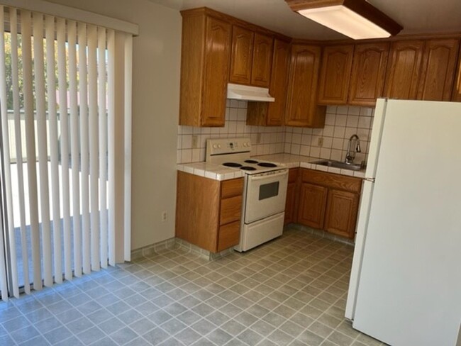 929 Lexington Ave in El Cerrito, CA - Building Photo - Building Photo