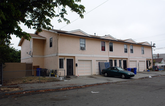 649 16th St in Richmond, CA - Foto de edificio - Building Photo