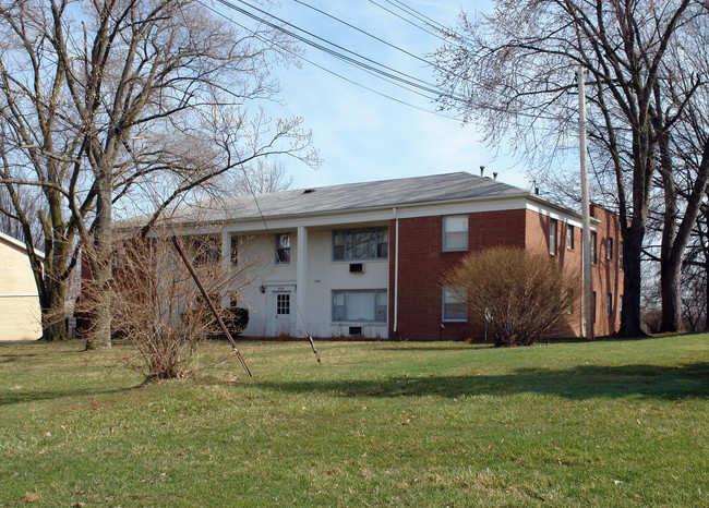 209 Kenridge Rd in Akron, OH - Building Photo - Building Photo