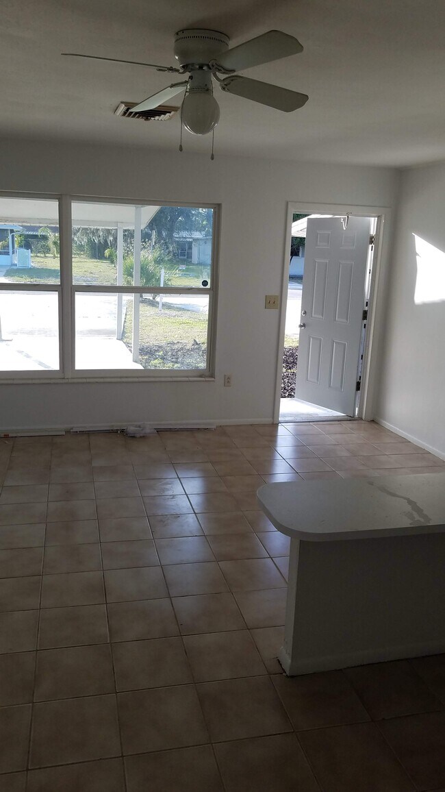 443 Granada Blvd, Unit 443 Granada #A North Port FL, 34287 in North Port, FL - Building Photo - Building Photo