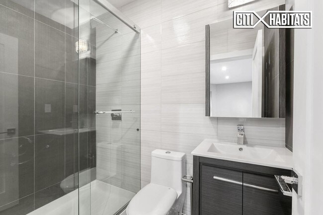 291 Pleasant Ave-Unit -1A in New York, NY - Building Photo - Building Photo