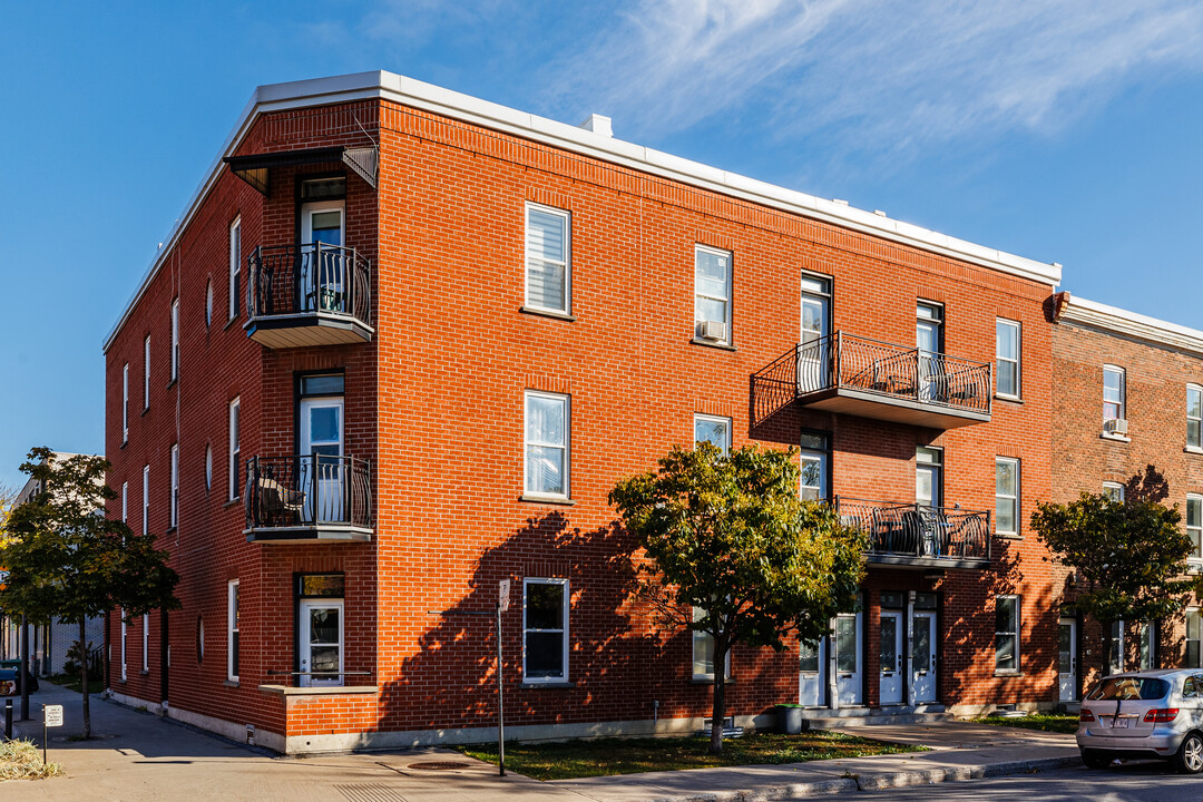 5544 Laurendeau Rue in Montréal, QC - Building Photo
