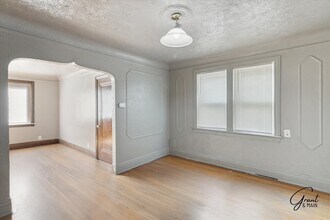 14027 Montrose St in Detroit, MI - Foto de edificio - Building Photo