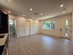 812 Nash Rd in Los Altos, CA - Building Photo - Building Photo