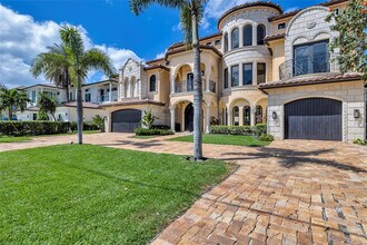 1011 Rhodes Villa Ave in Delray Beach, FL - Building Photo - Building Photo