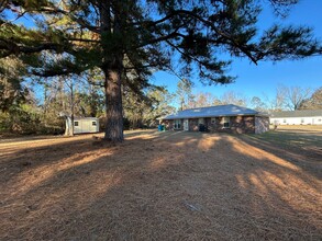 98 Brogdon Rd in Guyton, GA - Building Photo - Building Photo