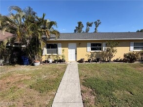 19181 Tangerine Rd in Ft. Myers, FL - Building Photo - Building Photo