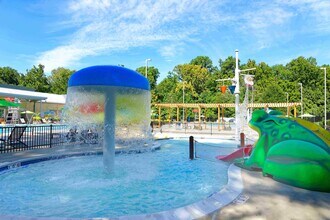 Rollins Park Apartments in Rockville, MD - Building Photo - Building Photo