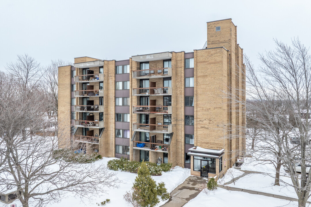 1380 De La Concorde Boul O in Laval, QC - Building Photo