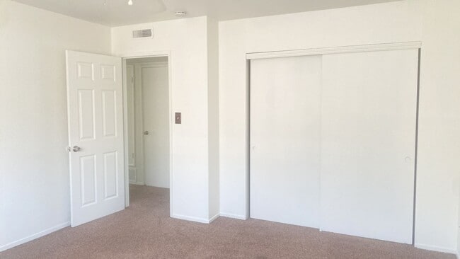 1684 Shirley Ct in Modesto, CA - Building Photo - Building Photo