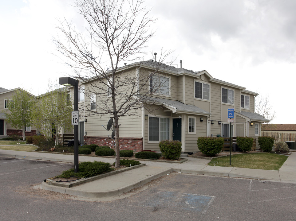 Arapahoe Green in Denver, CO - Building Photo