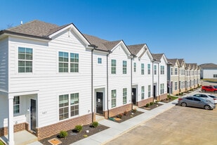 Townes at Hamilton in Antioch, TN - Building Photo
