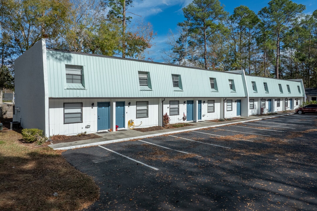 Millie Gardens in Gainesville, FL - Building Photo