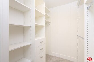 2250 Fox Hills Dr-Unit -402 in Los Angeles, CA - Building Photo - Building Photo