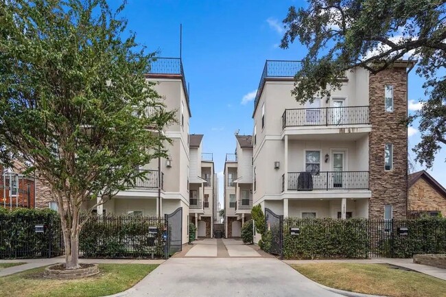 property at 1821 Rosedale St