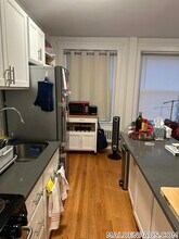 170 Maple St, Unit 310 in Malden, MA - Foto de edificio - Building Photo