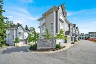 11280 Pazarena Pl in Maple Ridge, BC - Building Photo