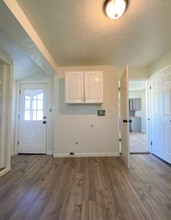 219 S 300 E St in Duchesne, UT - Building Photo - Building Photo