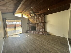 4133 Kenmore Dr S in Fresno, CA - Building Photo - Building Photo