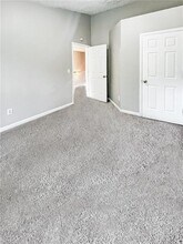 6110 Camden Forrest Cove in Riverdale, GA - Foto de edificio - Building Photo
