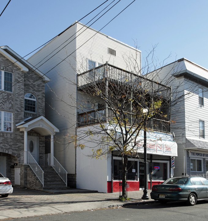 803 2nd Ave in Elizabeth, NJ - Building Photo