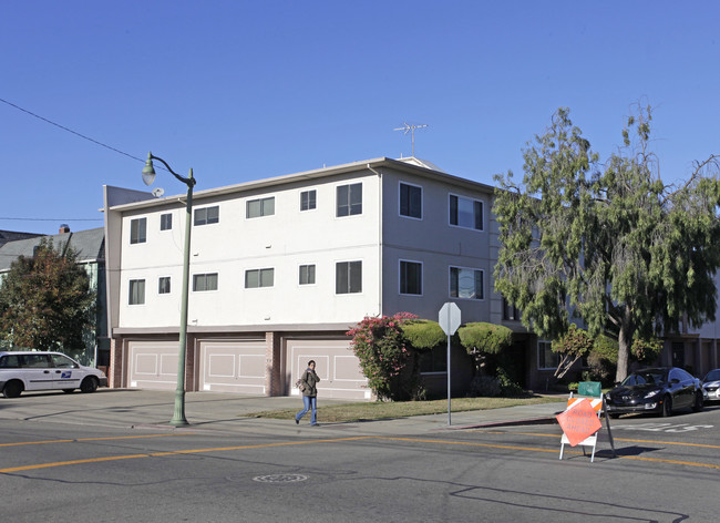 1507 Chestnut St in Alameda, CA - Building Photo - Building Photo