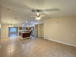 8213 Cozumel Ln in Sebring, FL - Building Photo - Building Photo