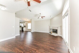 878 S Lilac Loop in Jacksonville, FL - Foto de edificio - Building Photo