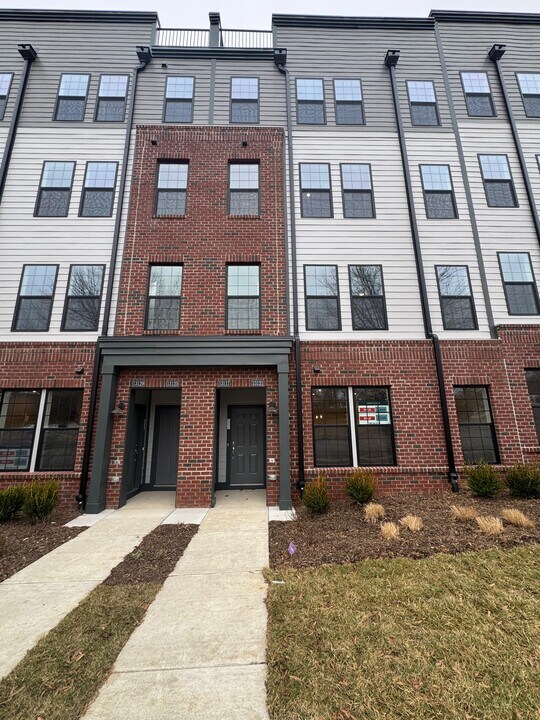 13121 Brattice Lp in Midlothian, VA - Building Photo