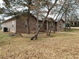 1808 Woodland Park Dr in Denison, TX - Building Photo