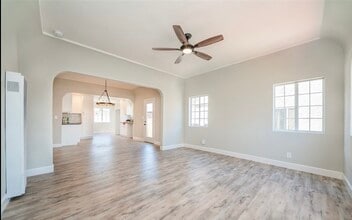 735 S Woods Ave in East Los Angeles, CA - Building Photo - Building Photo