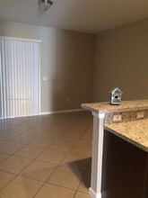 21219 NW 14th Pl in Miami Gardens, FL - Foto de edificio - Building Photo
