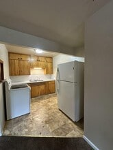 1211 Broadwater Ave in Billings, MT - Building Photo - Building Photo