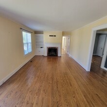 107 Lind St in McMinnville, TN - Building Photo - Building Photo