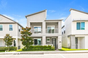 1991 Standing Rock Cir in Oakland, FL - Building Photo