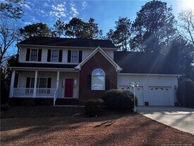 6899 S Staff Rd in Fayetteville, NC - Building Photo
