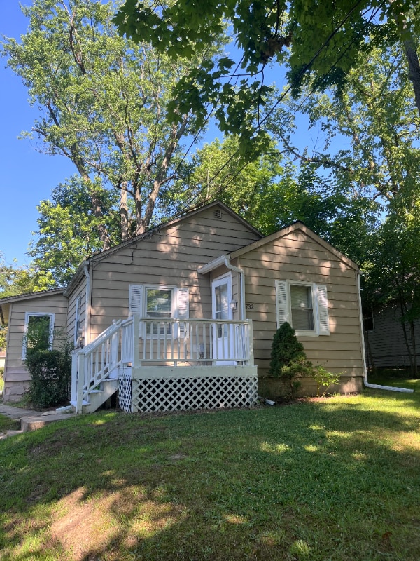 property at 3732 Madison St