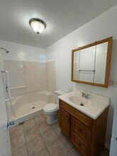 8360 S Mackinaw Ave-Unit -1R in Chicago, IL - Building Photo - Building Photo